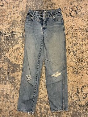 Vintage Light Blue High-Rise Distressed Women’s Jeans